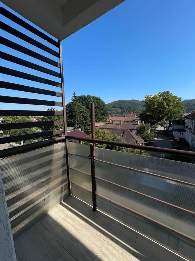 Adina Apartament กูรา ฮูมอรูลุย ภายนอก รูปภาพ